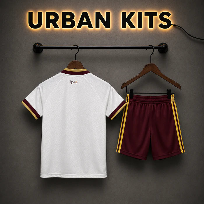 NIÑO KIT ESPAÑA EXTERIOR 26/27