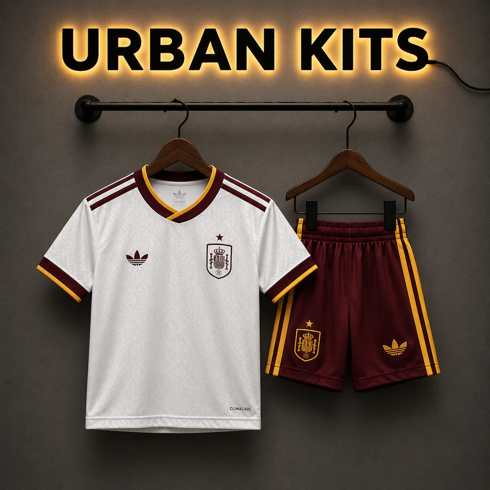 NIÑO KIT ESPAÑA EXTERIOR 26/27